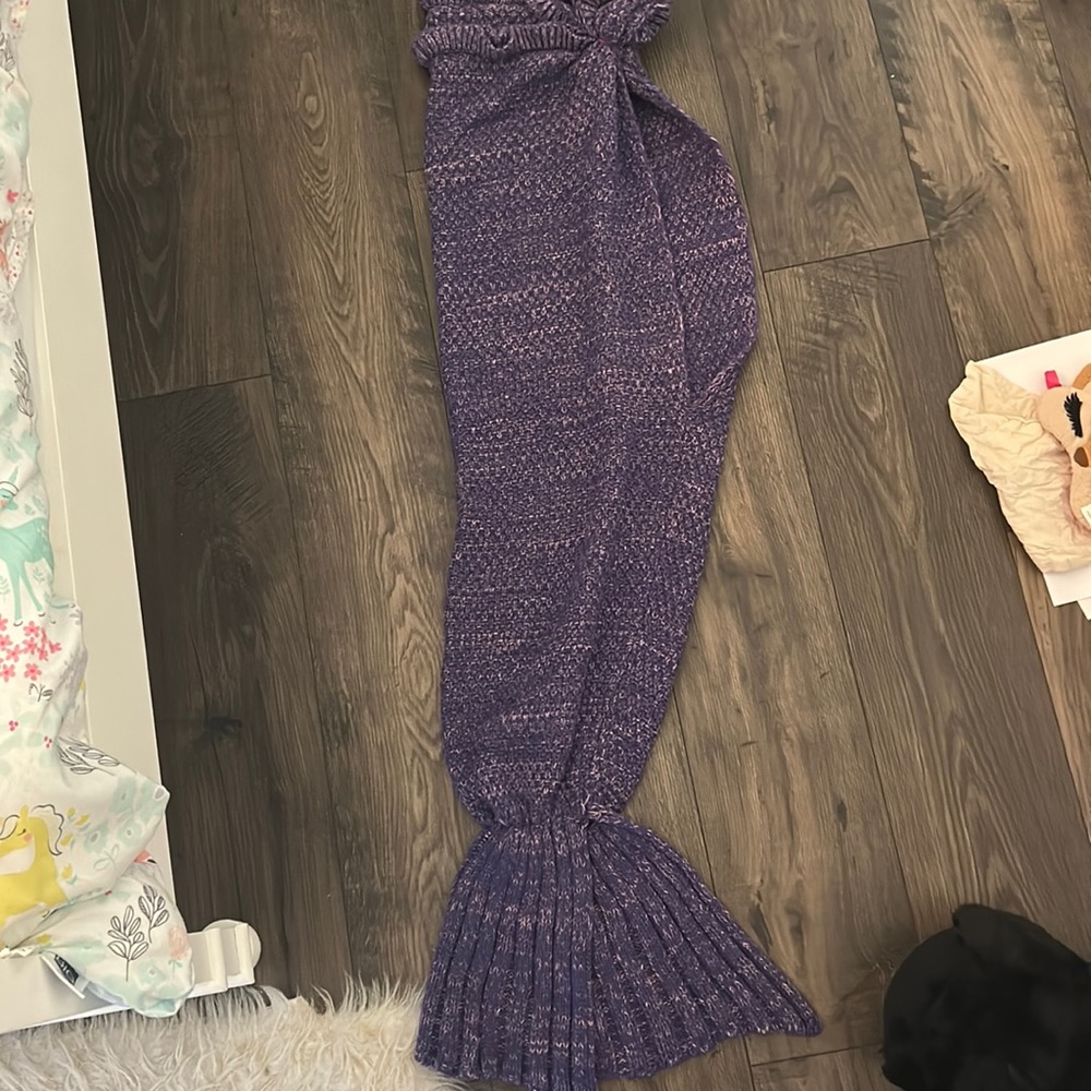Kids mermaid tail blanket